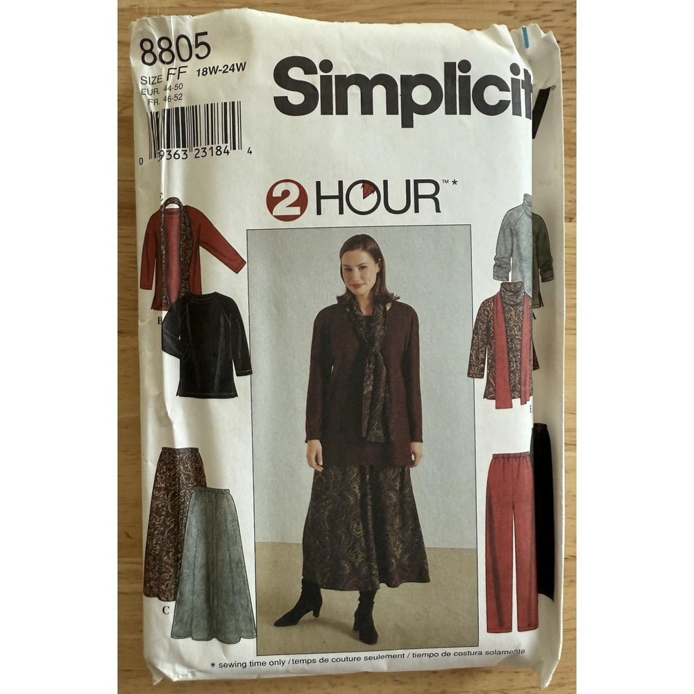 Simplicity 8805 ~ 2-Hour Pattern Size 18W-24W Top Pants Skirt Scarf Uncut FF‎